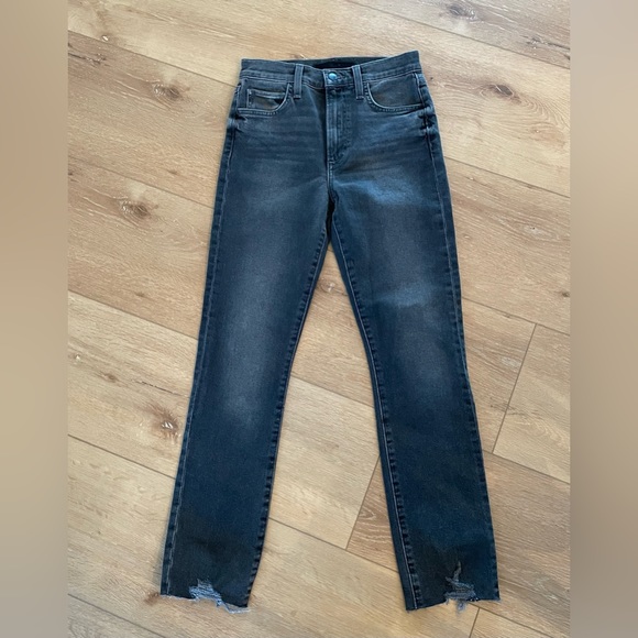 Joe Jeans - The Luna. High Rise Cigarette Ankle. Colour: Ravel. Size 23 - Picture 2 of 9